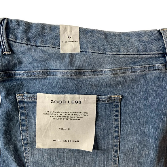 Good American GOOD LEGS SKINNY JEANS - Picture 8 of 11